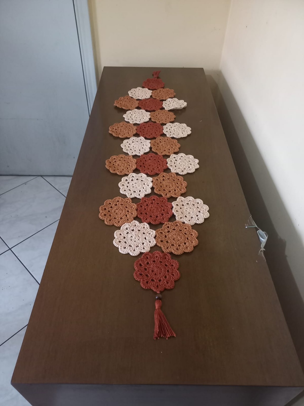 Trilho de mesa de crochê